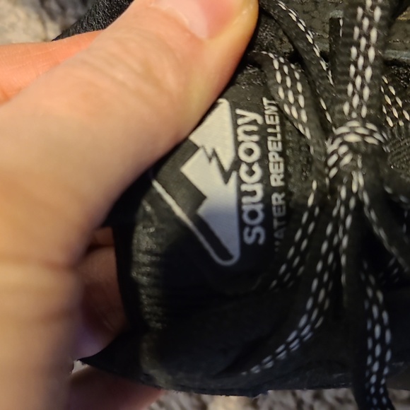 Saucony Size 12.5 Black & Grey hikers - Picture 3 of 6
